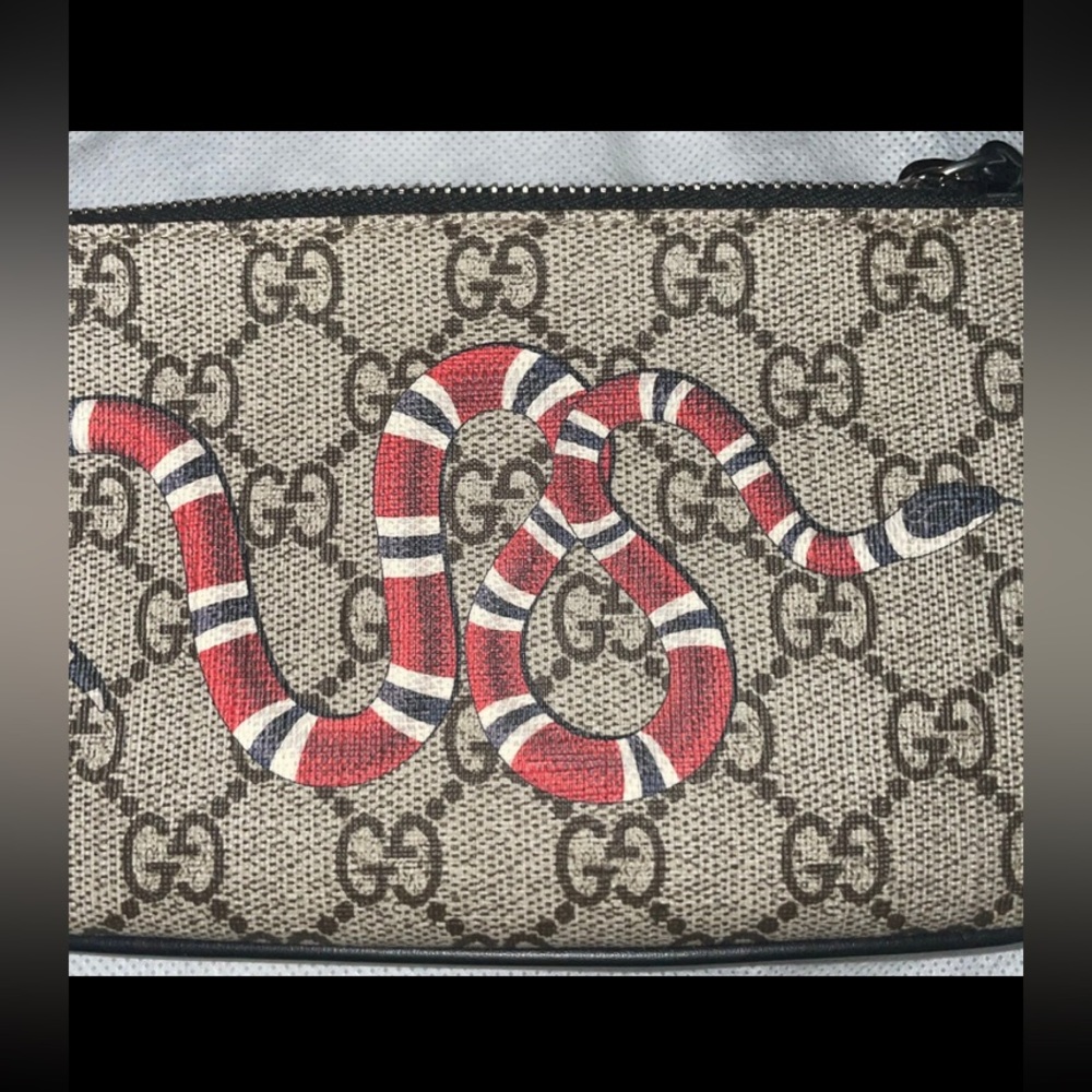 GUCCI SUPREME SIGNATURE GG KING SNAKE BROWN WRISTLET CLUTCH EUC - Picture 5 of 14